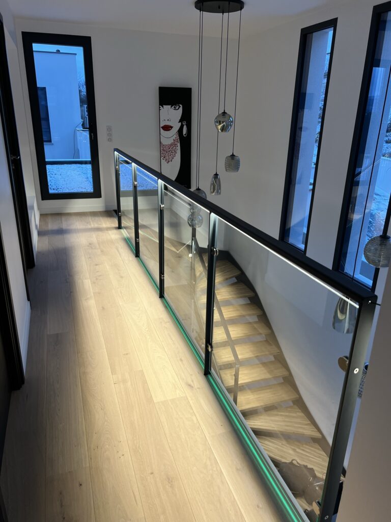 69238108453__635F97C2-5BA0-4386-BE52-6A30D5648639